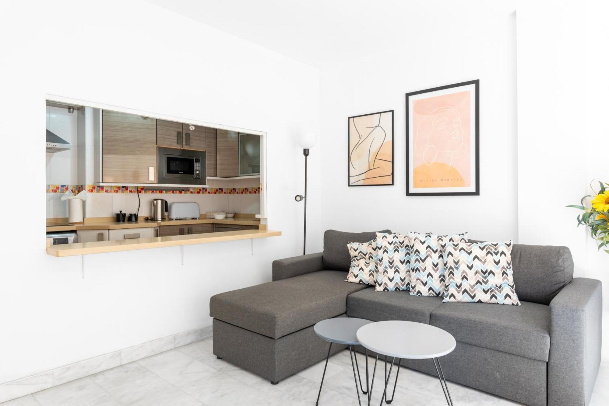 Wintowinrentals Quiet Apartment, Good Location, Free Parking Малага Экстерьер фото